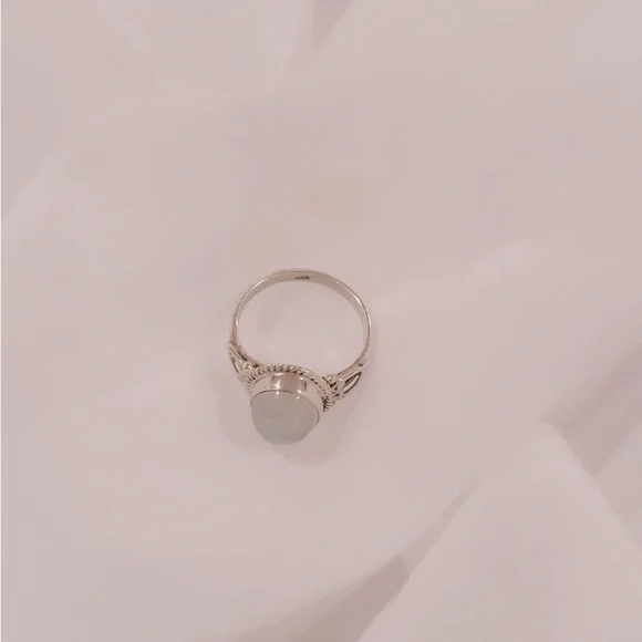 Natural Rainbow Moonstone 925 Sterling Silver Ring - Picture 2 of 4